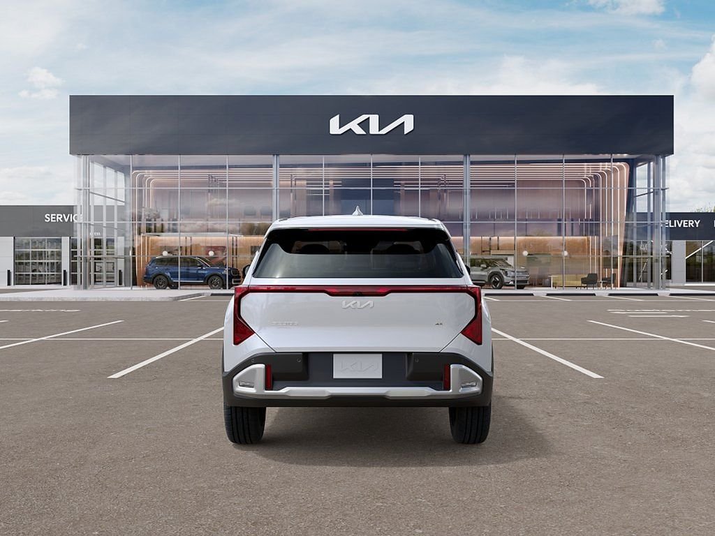 New 2027 White Kia S image 5