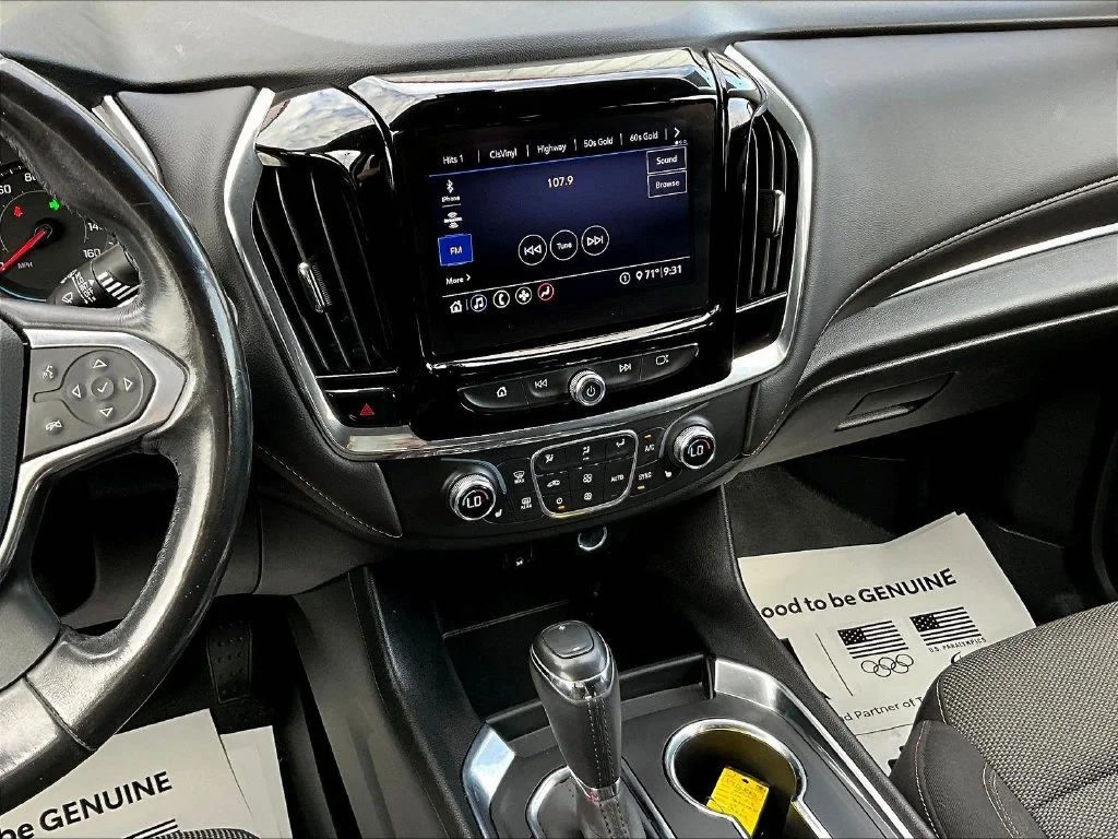 Used 2020 Gray Chevrolet LT image 11