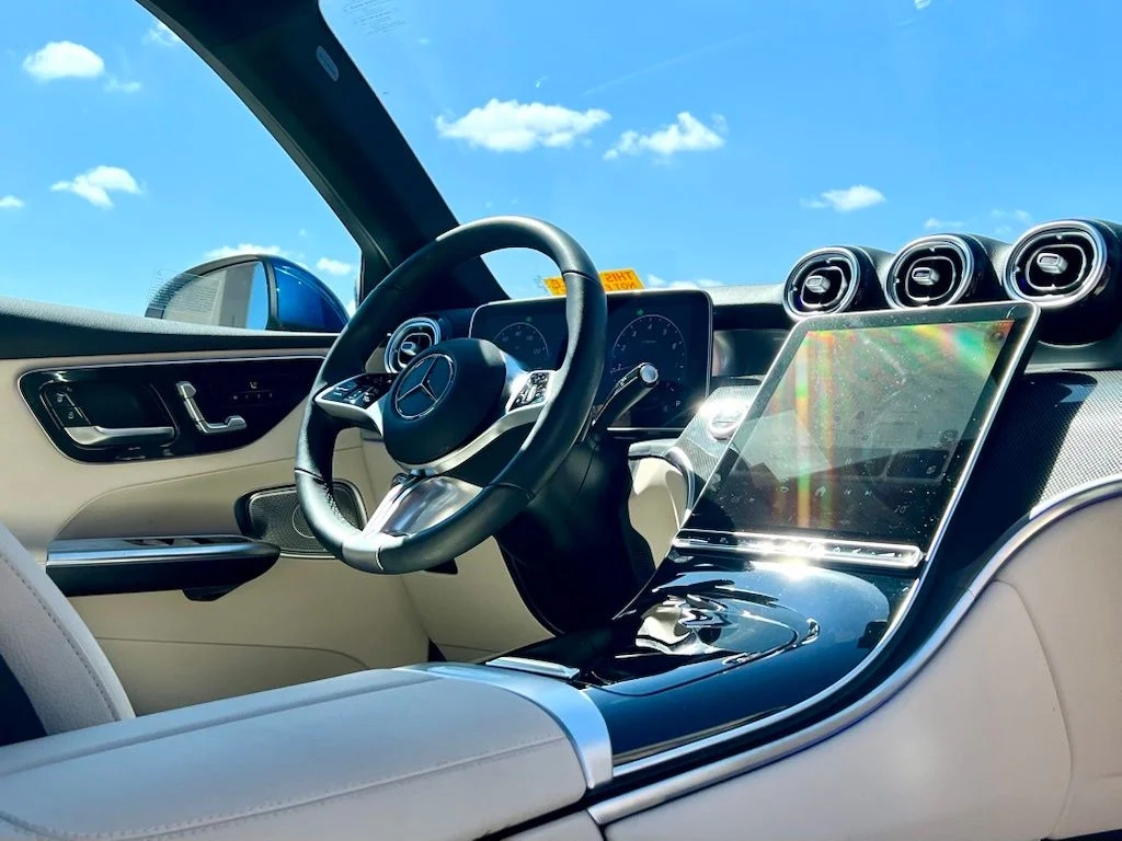 Certified Used 2026  Mercedes-Benz GLC 300 image 9