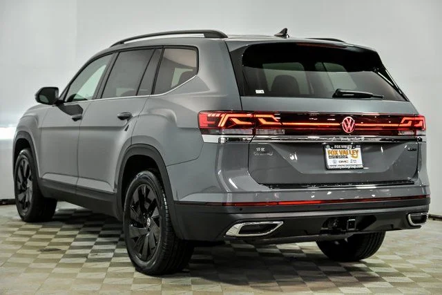 New 2026 Gray Volkswagen 2.0T SE w/Technology image 4