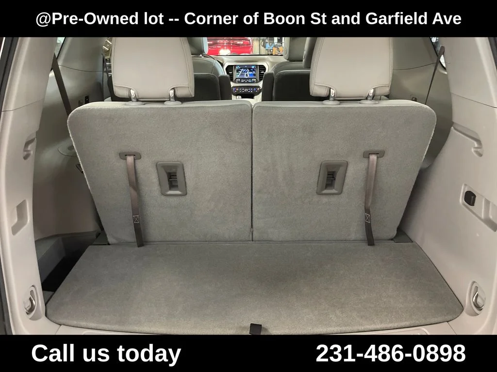 Used 2018 Red GMC SLT-1 image 28
