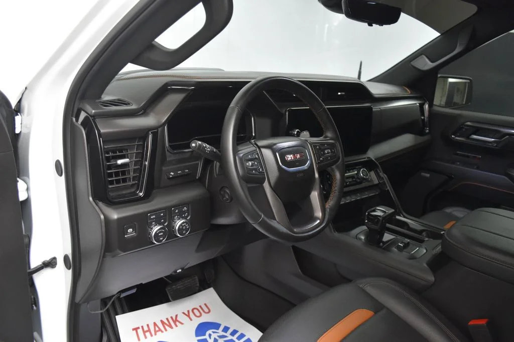Used 2025 White GMC AT4 image 14