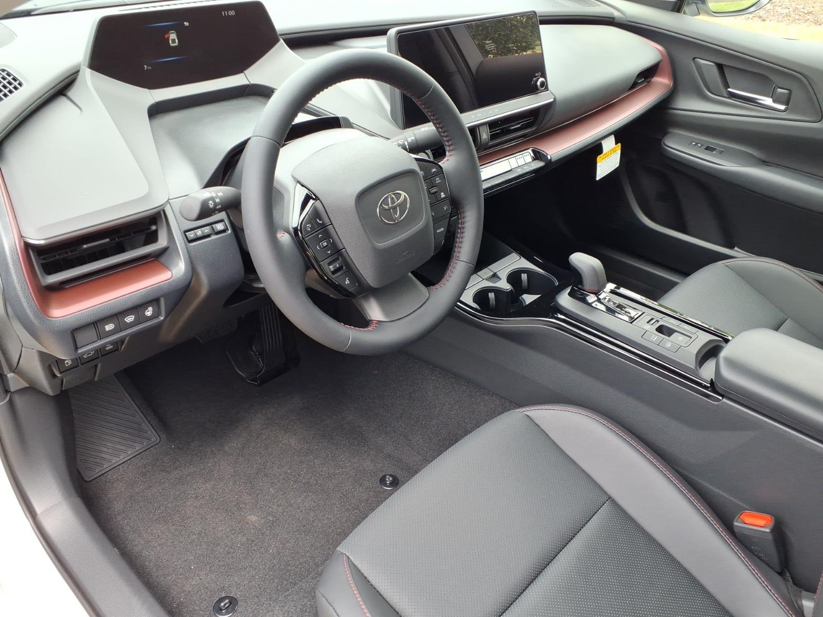 2026 Toyota Prius Plug-in Hybrid XSE Premium - Photo 9