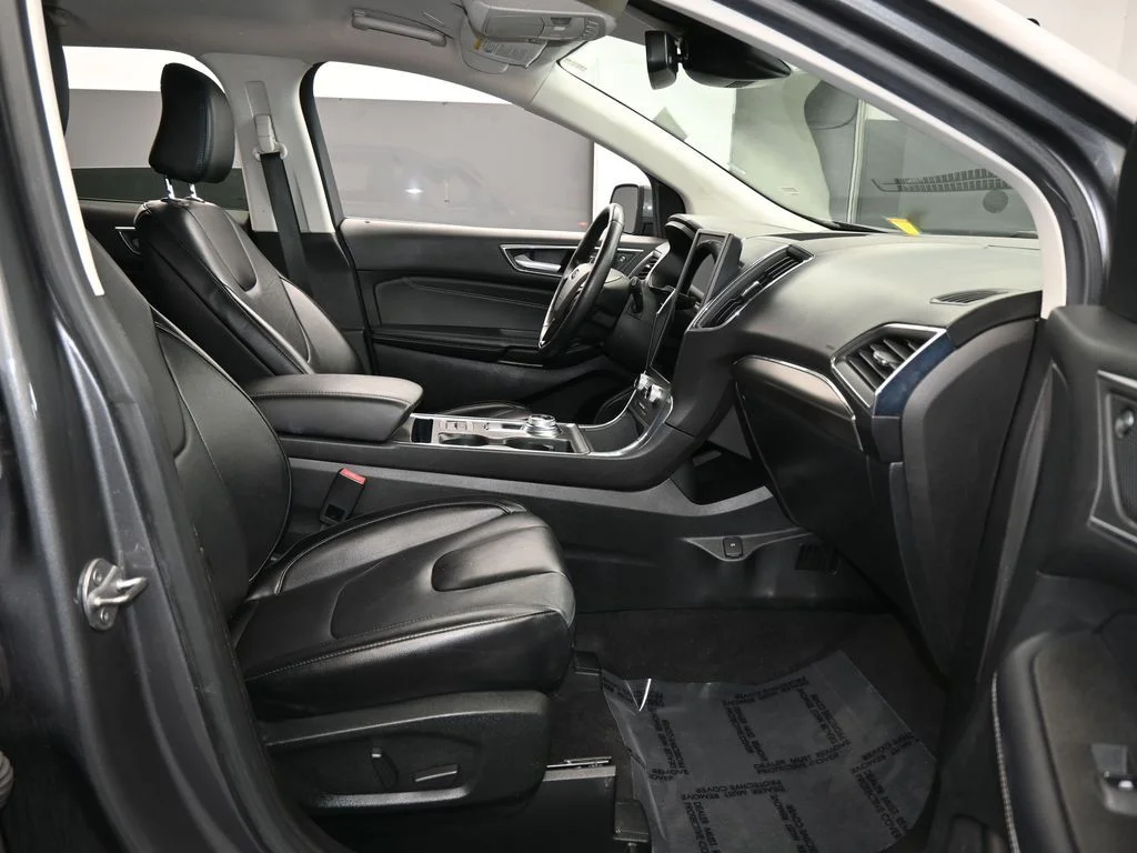 Used 2022 Gray Metallic Ford Titanium image 49