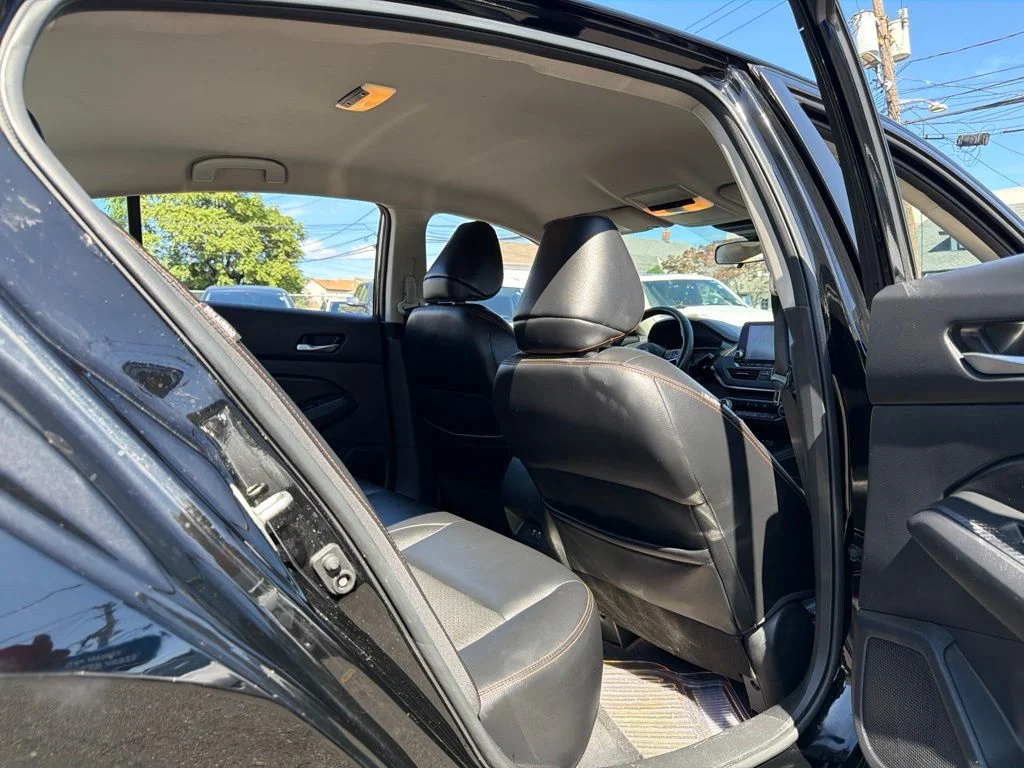 2020 Nissan Altima SR - Photo 15