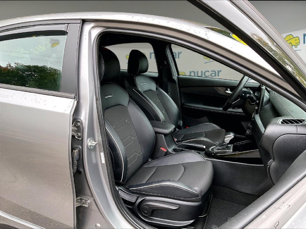 Used 2023 Gray Kia GT-Line image 11
