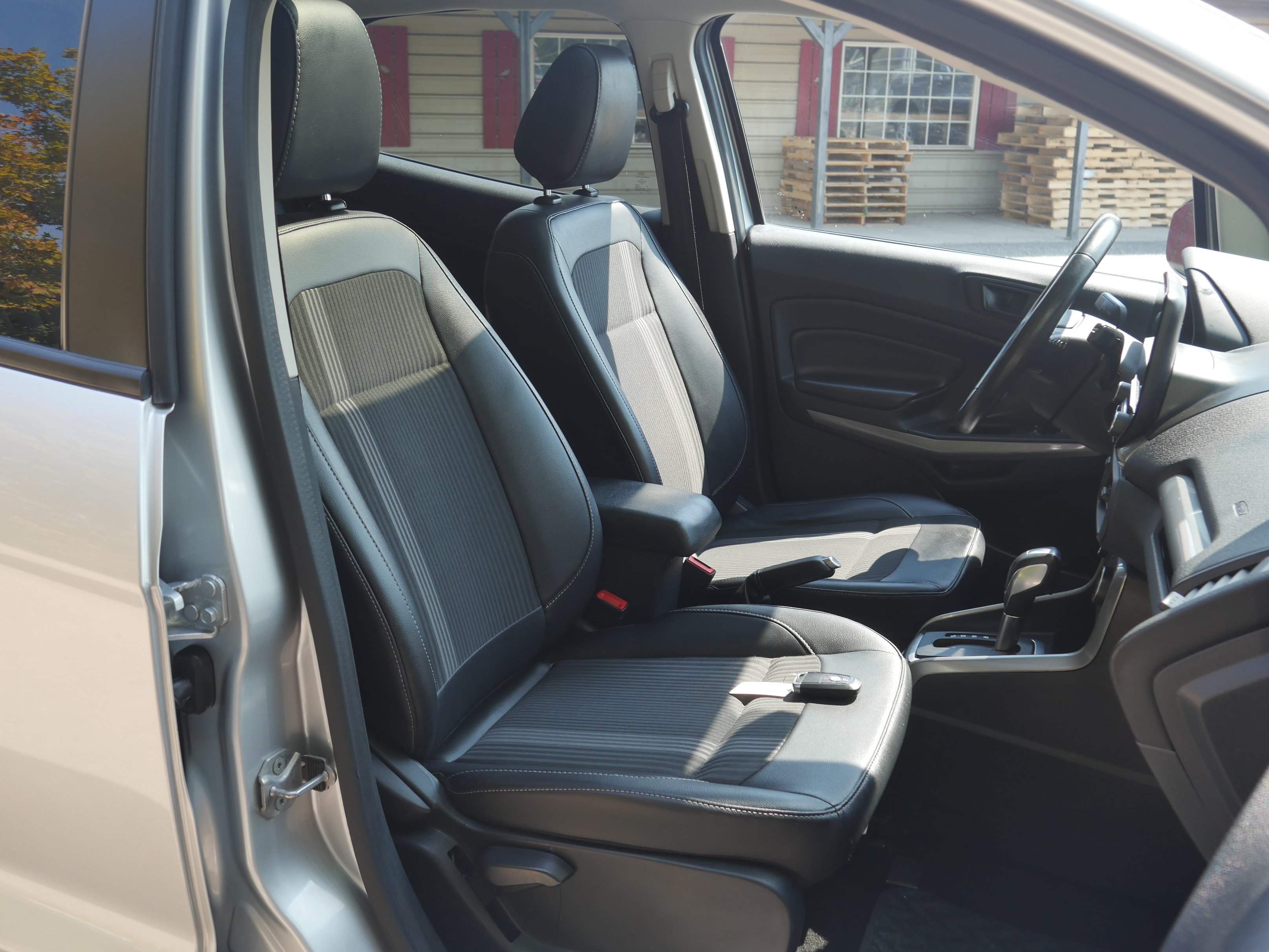 Used 2020 Moondust Silver Metallic Ford SES image 25