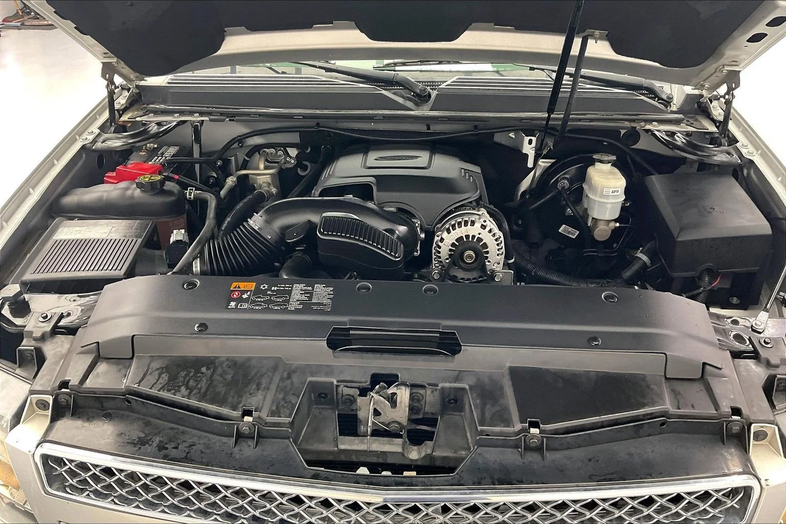Used 2013 Silver Ice Metallic Chevrolet LT image 9