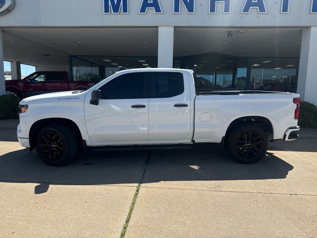 Used 2023 Summit White Chevrolet Custom image 10