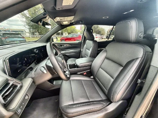 2026 Chevrolet Traverse LT - Photo 18