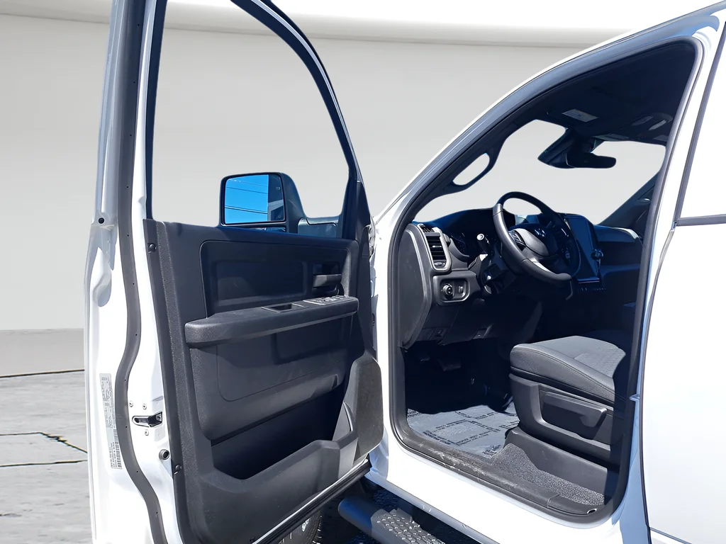 New 2026 Bright White Clear-Coat Exterior Paint RAM  image 19