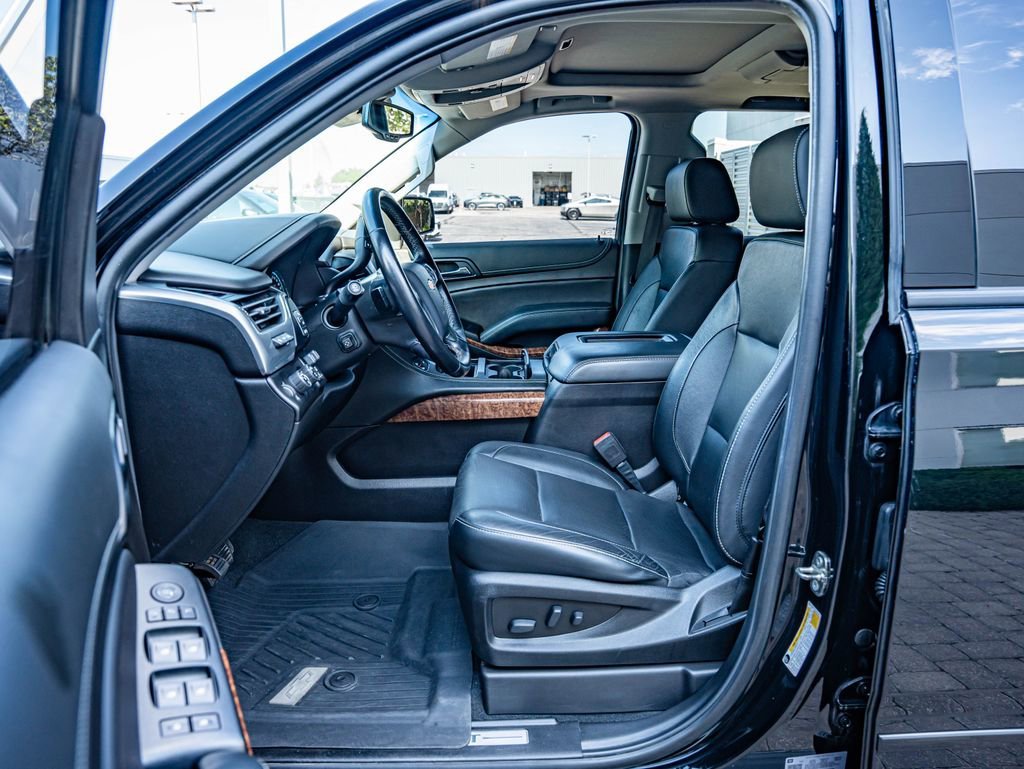 Used 2020 Black Chevrolet Premier image 32