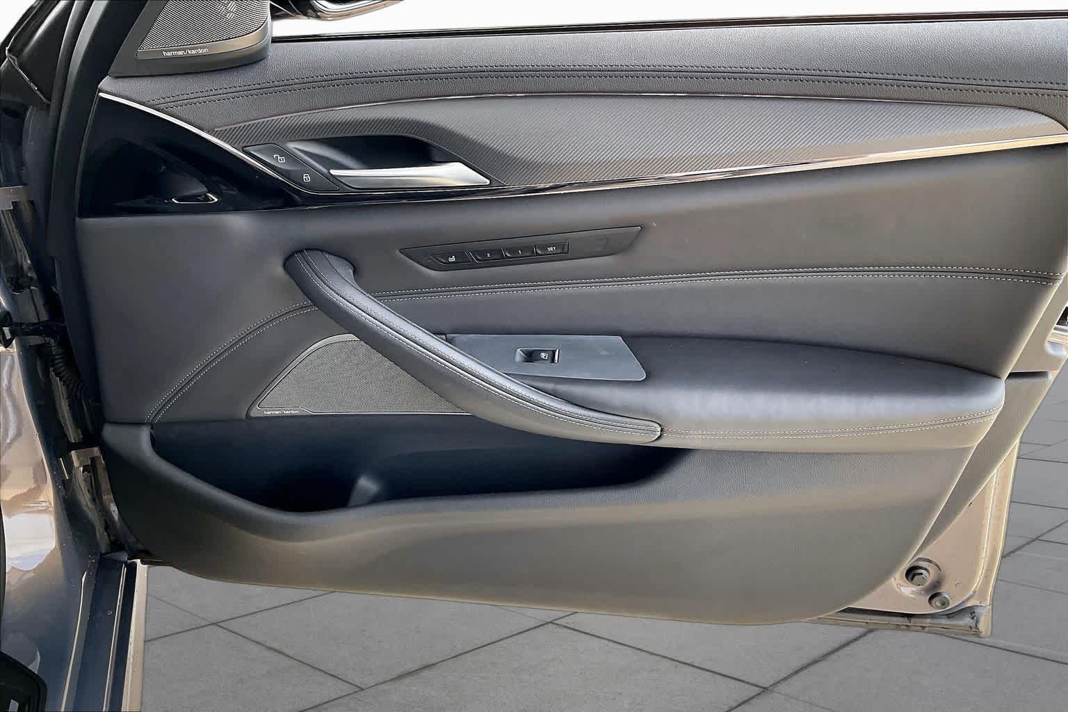 Used 2023 Alvite Grey Metallic BMW  image 22