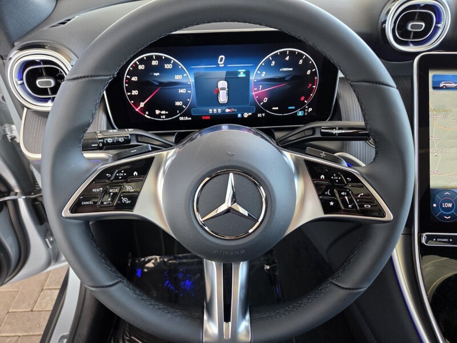 New 2026 Cirrus Silver Metallic Mercedes-Benz GLC 300 SUV image 22