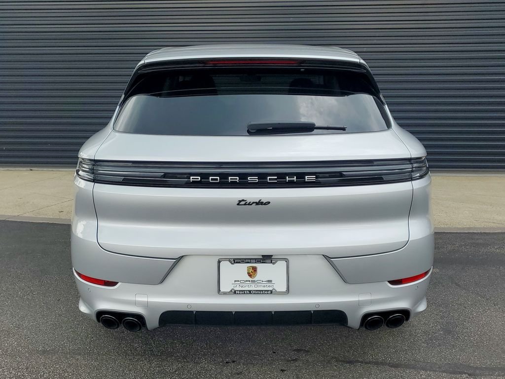 2025 Porsche Cayenne Turbo E-Hybrid - Photo 23