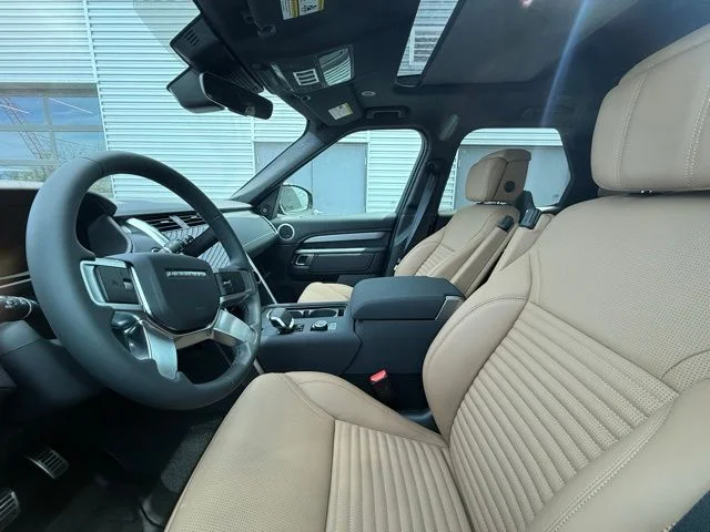 Certified Used 2026 Black Land Rover Gemini Edition image 2