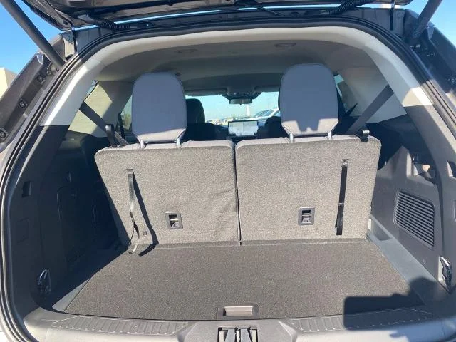 New 2026 Carbonized Gray Metallic Ford Active image 33