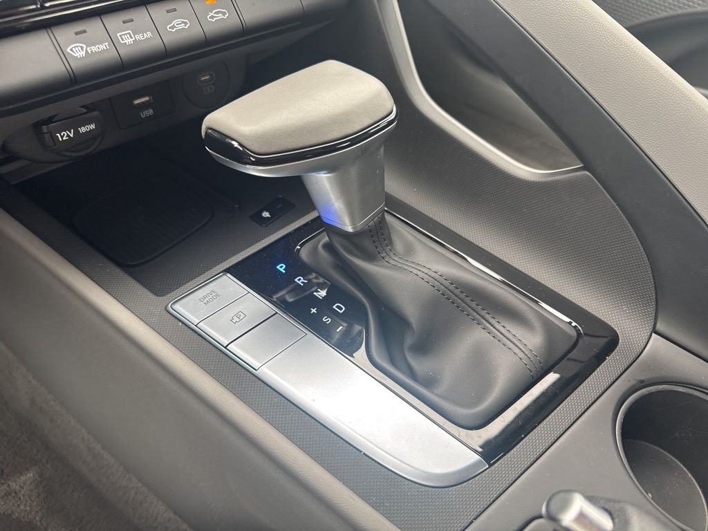 2025 Hyundai Elantra SEL - Photo 18