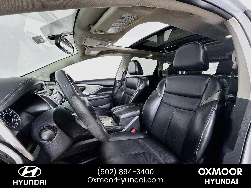 Used 2017 Brilliant Silver Metallic Nissan SL image 22