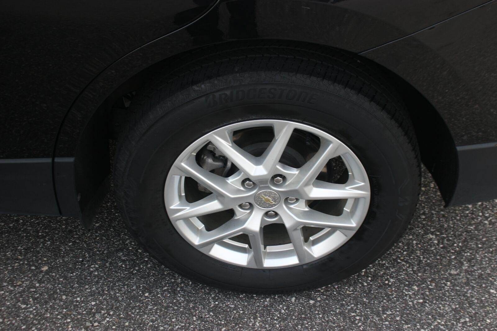 Used 2024 Mosaic Black Metallic Chevrolet LT image 36