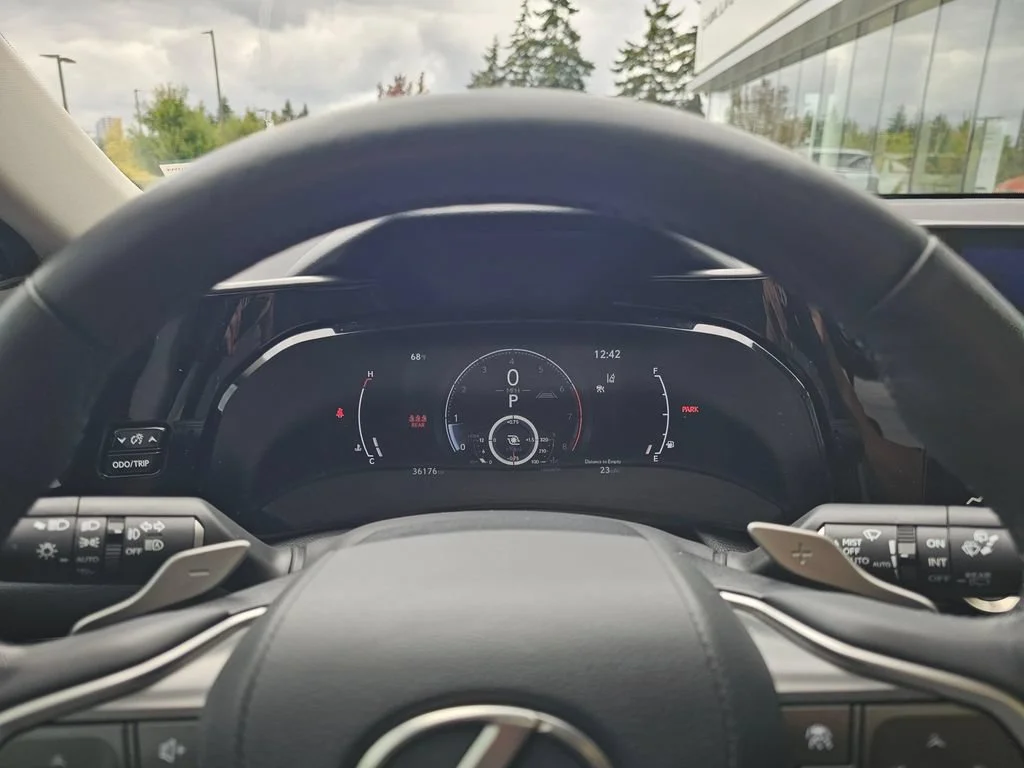 Used 2024  Lexus NX 350 Luxury image 28