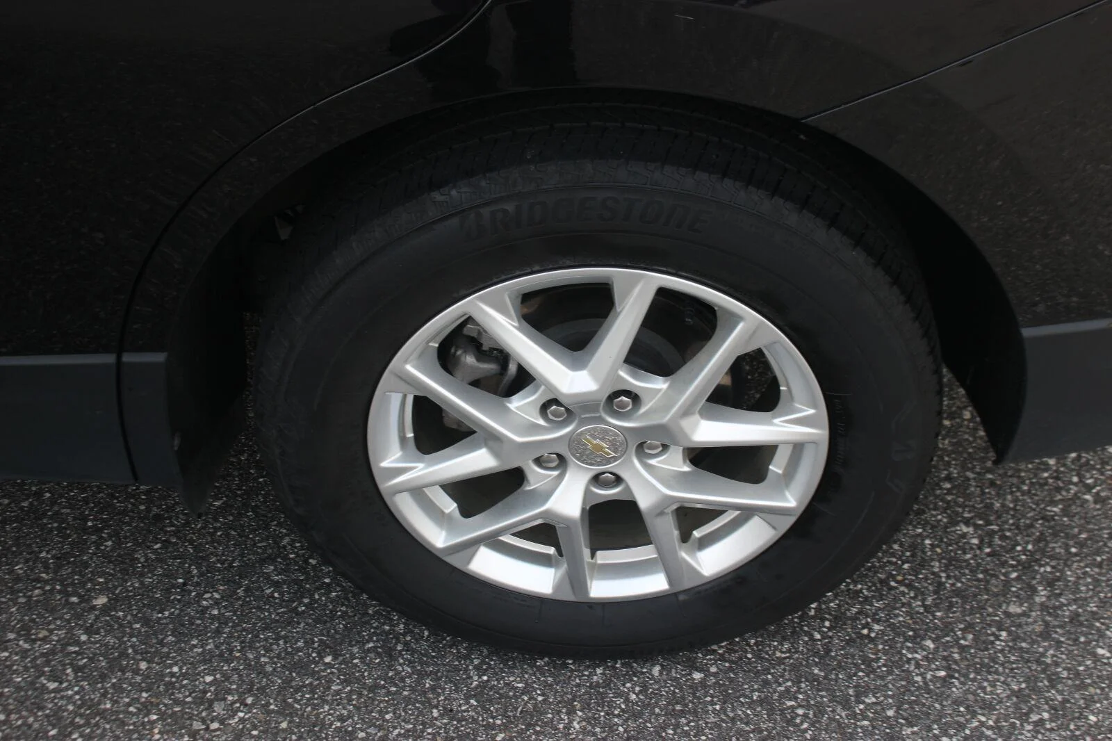 Used 2024 Mosaic Black Metallic Chevrolet LT image 36