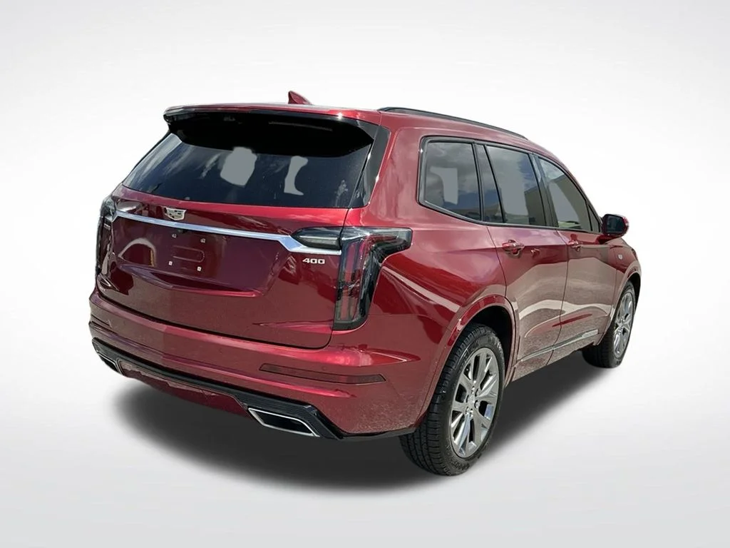 Used 2020 Red Cadillac Sport image 13