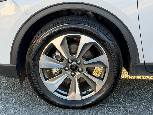 Used 2025 Silver Ford Platinum image 13