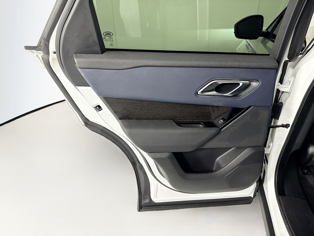 Certified Used 2024 Fuji White Land Rover S image 27