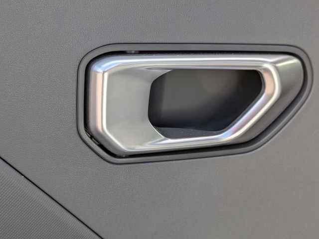 Certified Used 2025 White Kia LXS image 27