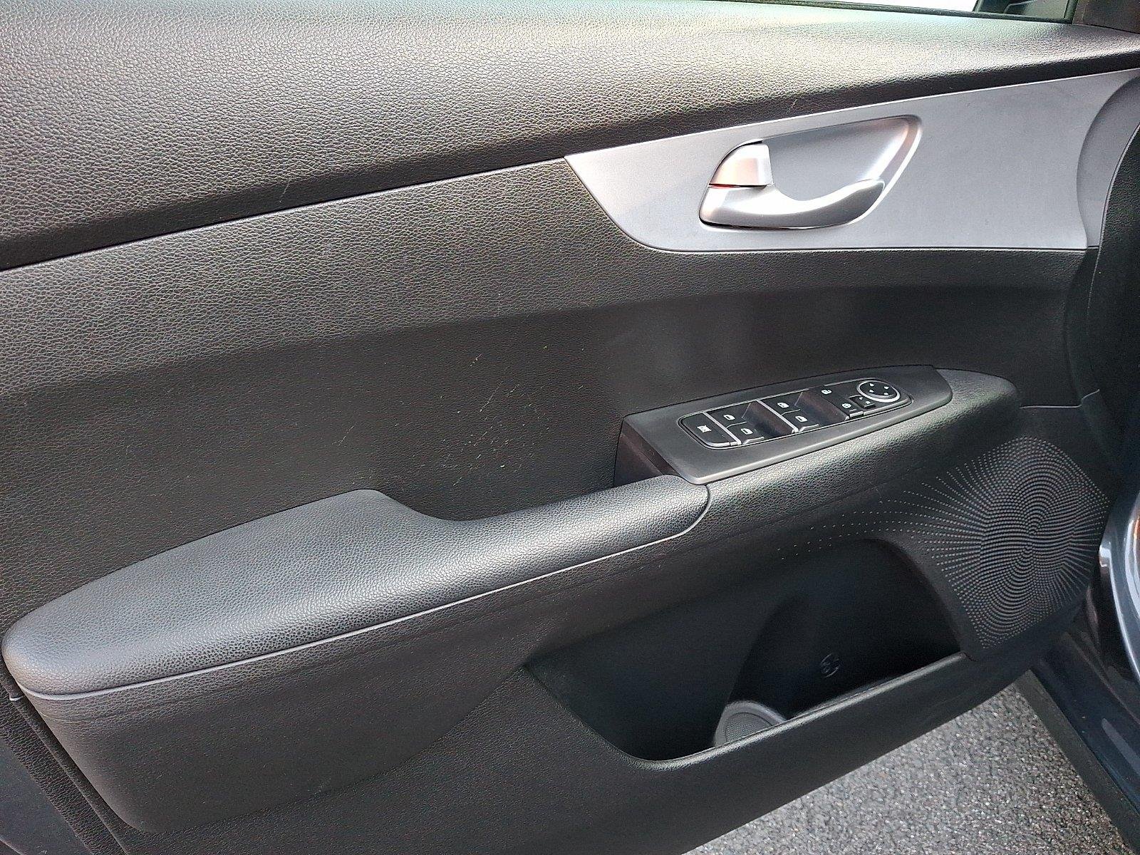 Used 2023 Gravity Gray Kia LXS image 12