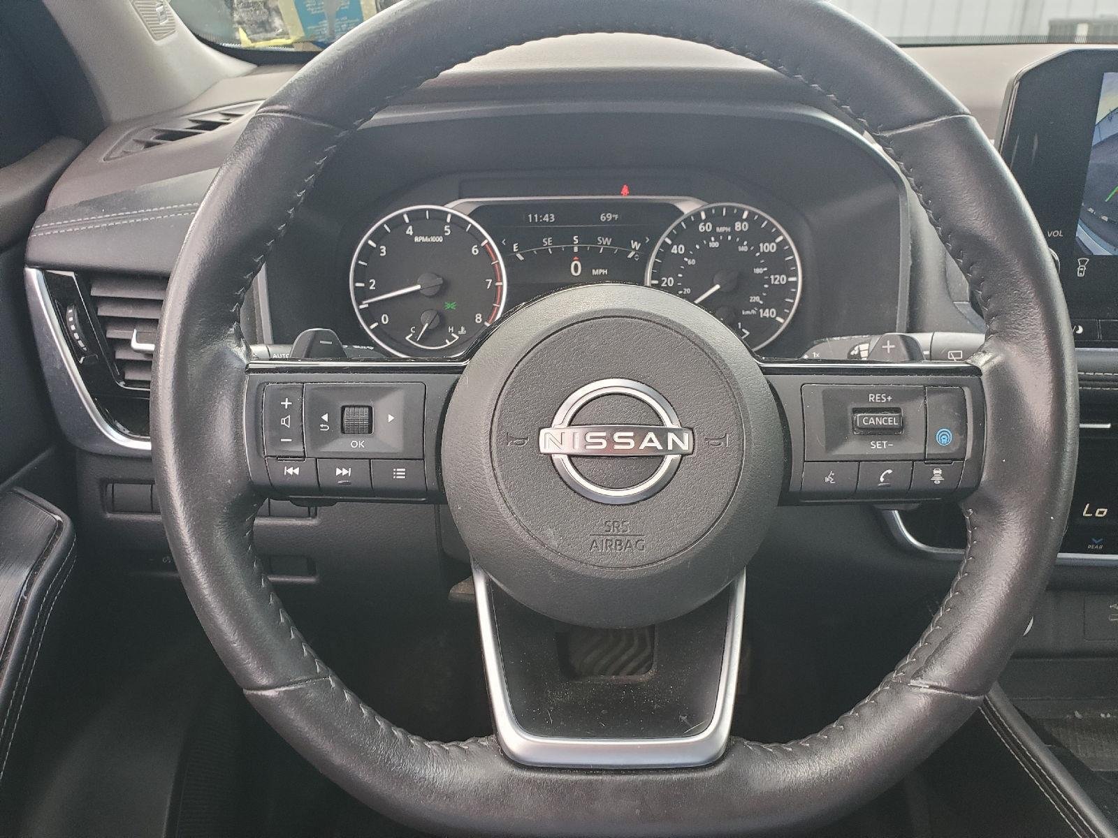 Used 2022 Boulder Gray Pearl Nissan SL image 10