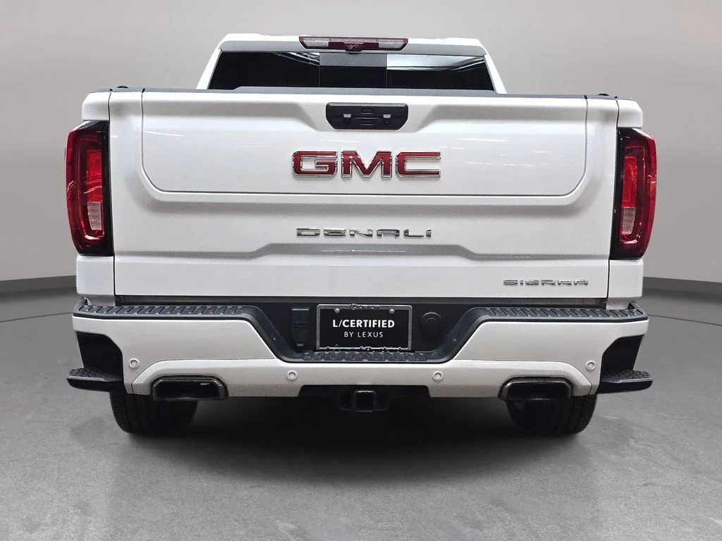 Used 2024 White GMC Denali image 7
