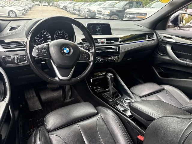 Used 2018 Blue BMW xDrive28i image 15