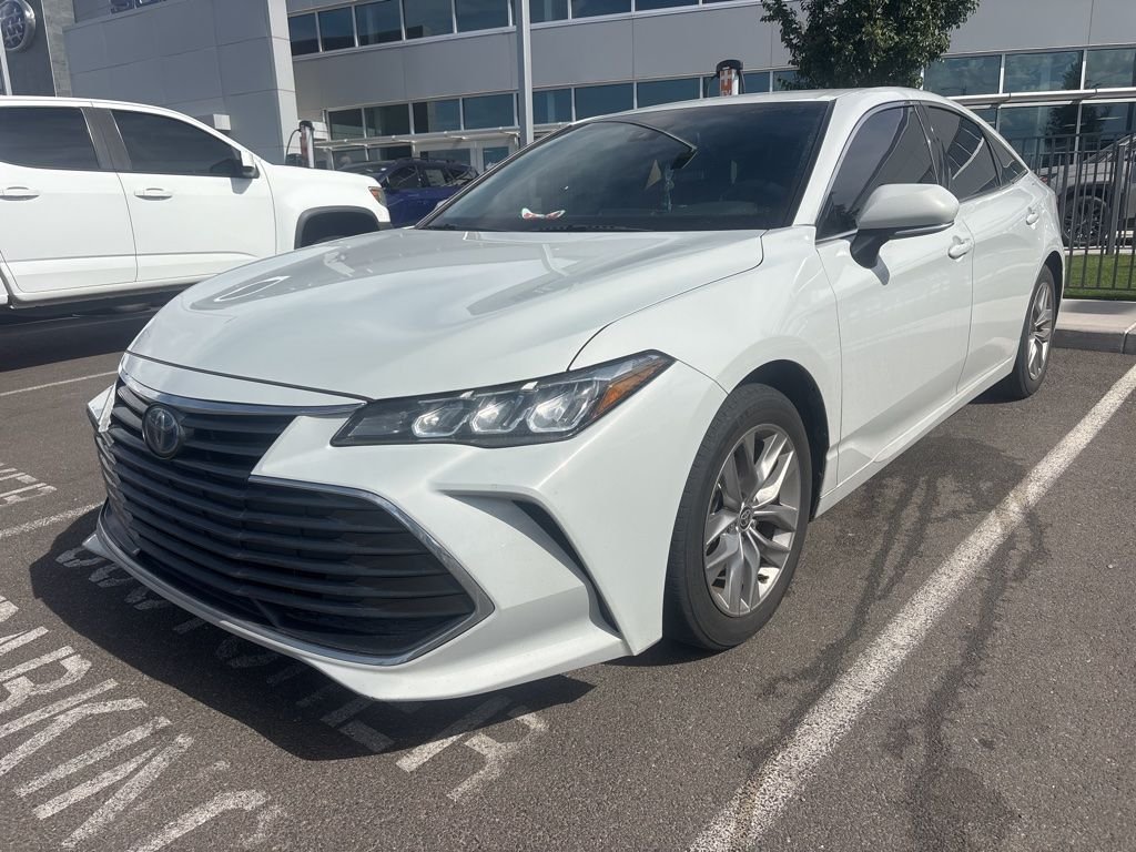 Used 2022 White Toyota XLE Plus image 1