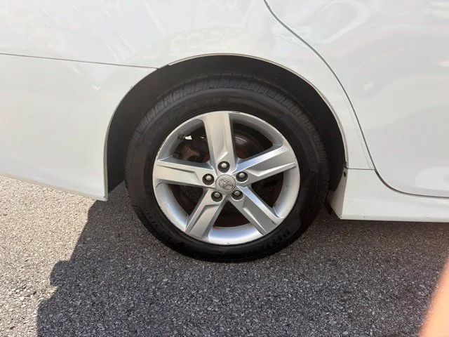 Used 2013 White Toyota SE image 32