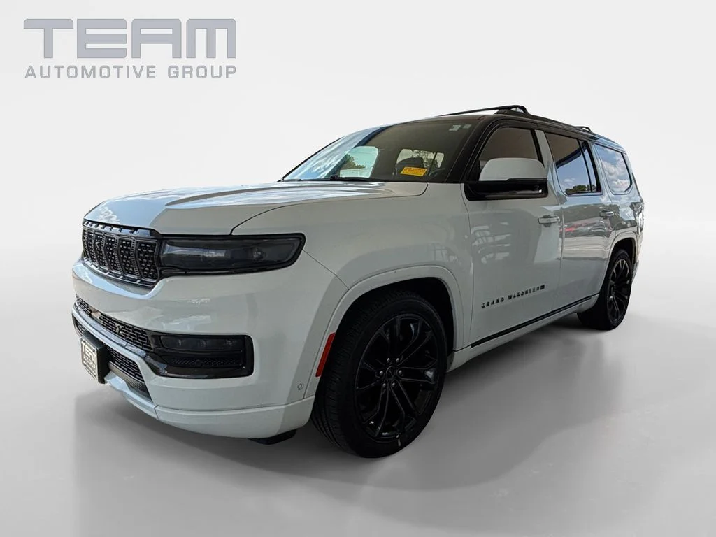 Used 2022 White Jeep Series II image 3