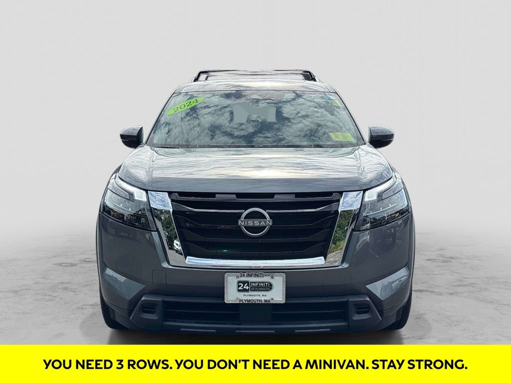 Used 2024 Gray Nissan SV image 6