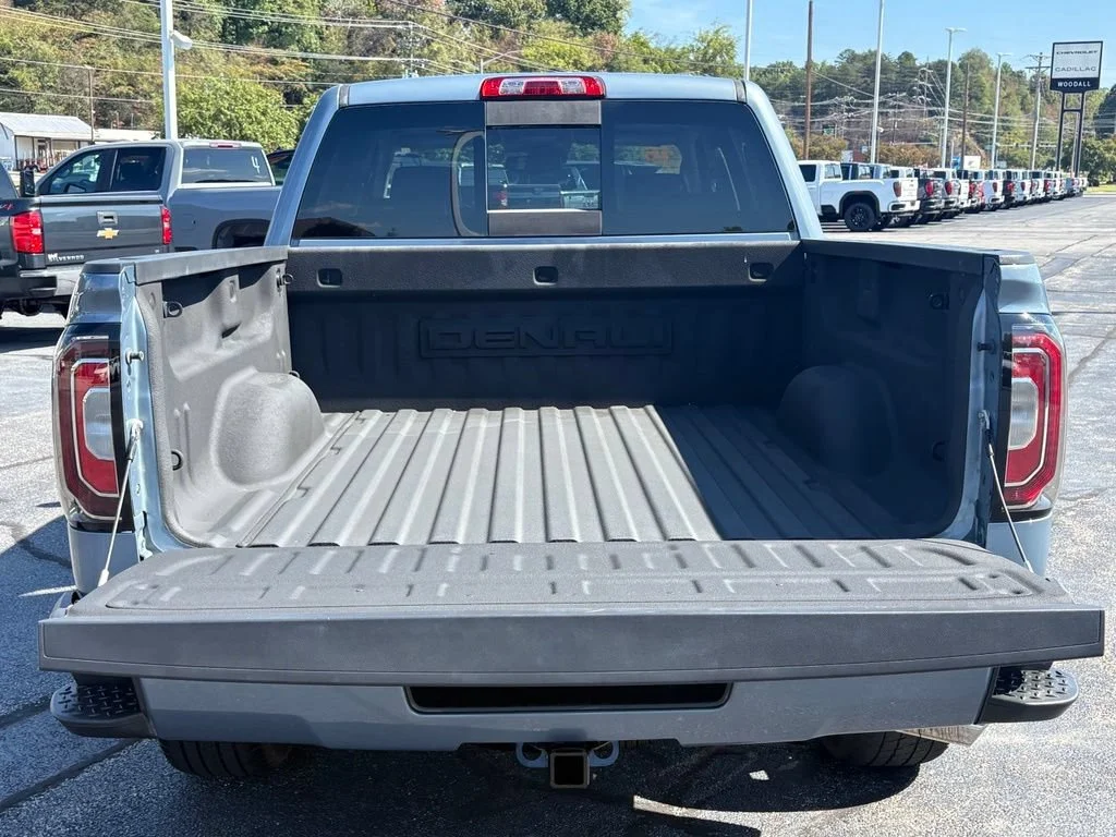 Used 2016 LIGHT STEEL GRAY METALLIC GMC Denali image 7