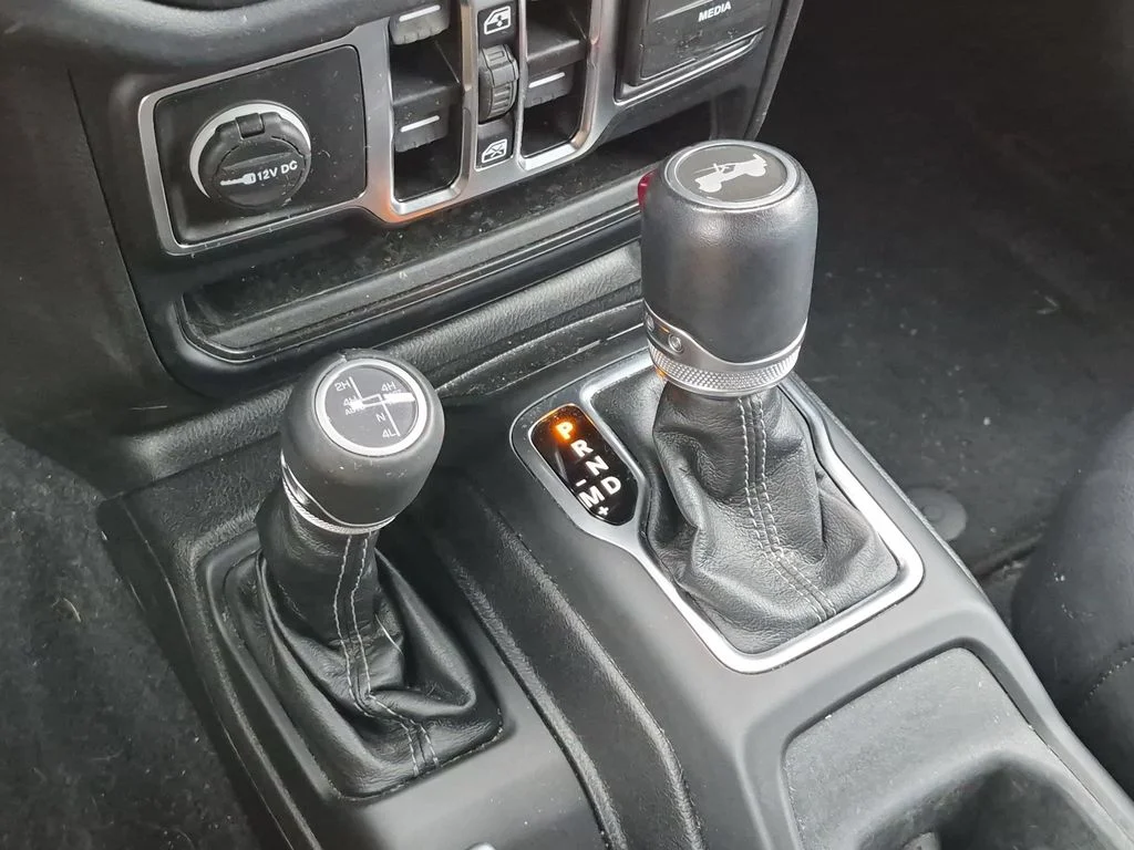 Used 2024 White Jeep Sahara 4xe image 13