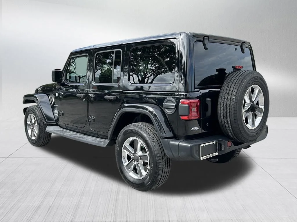Certified Used 2018 Black Jeep Unlimited Sahara image 8