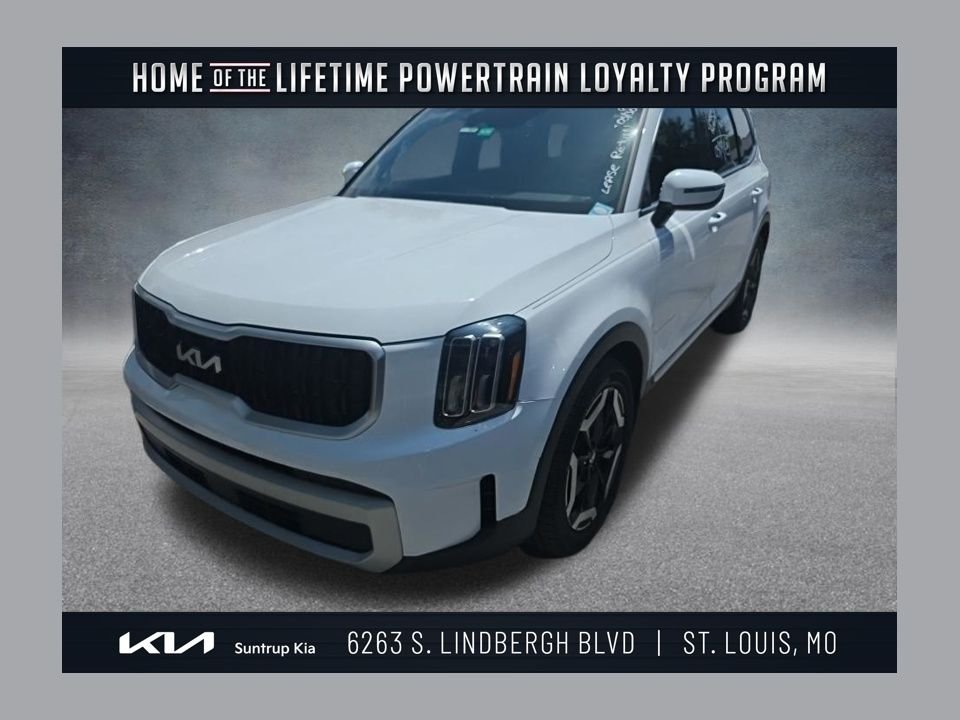 Used 2024 White Kia EX image 1
