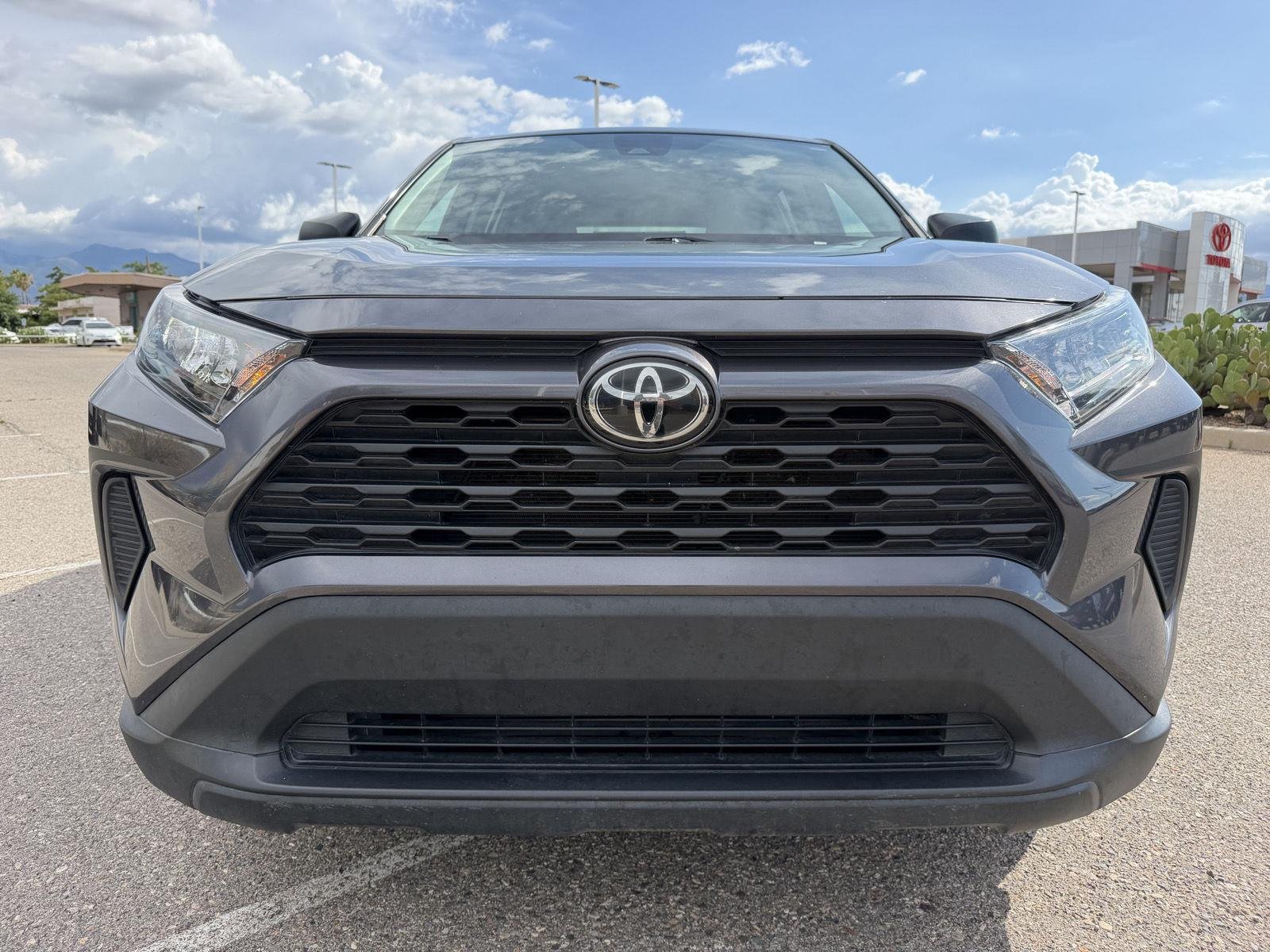 Used 2022 Magnetic Gray Metallic Toyota LE image 9