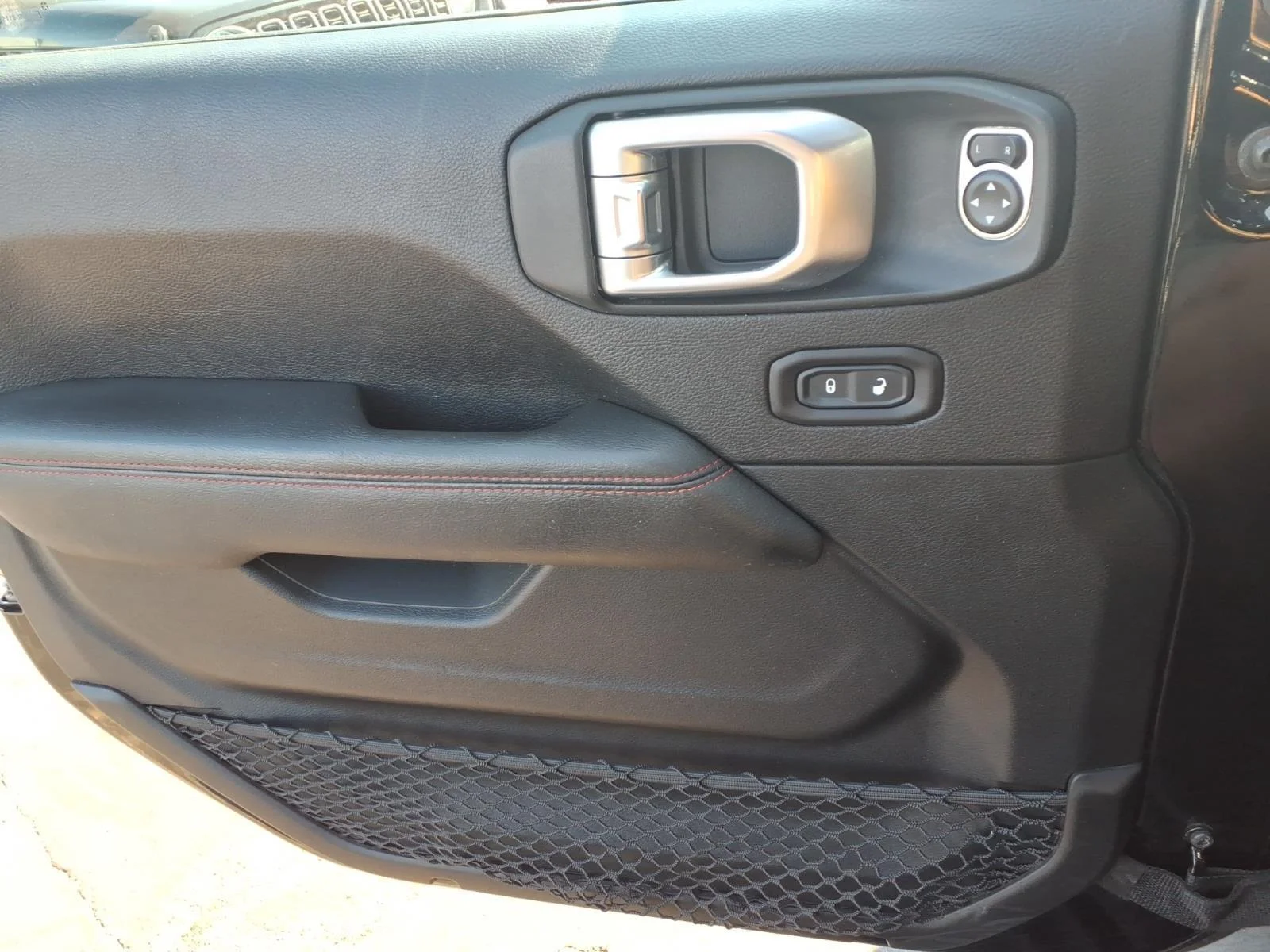 Used 2019 Black Clearcoat Jeep Rubicon image 21