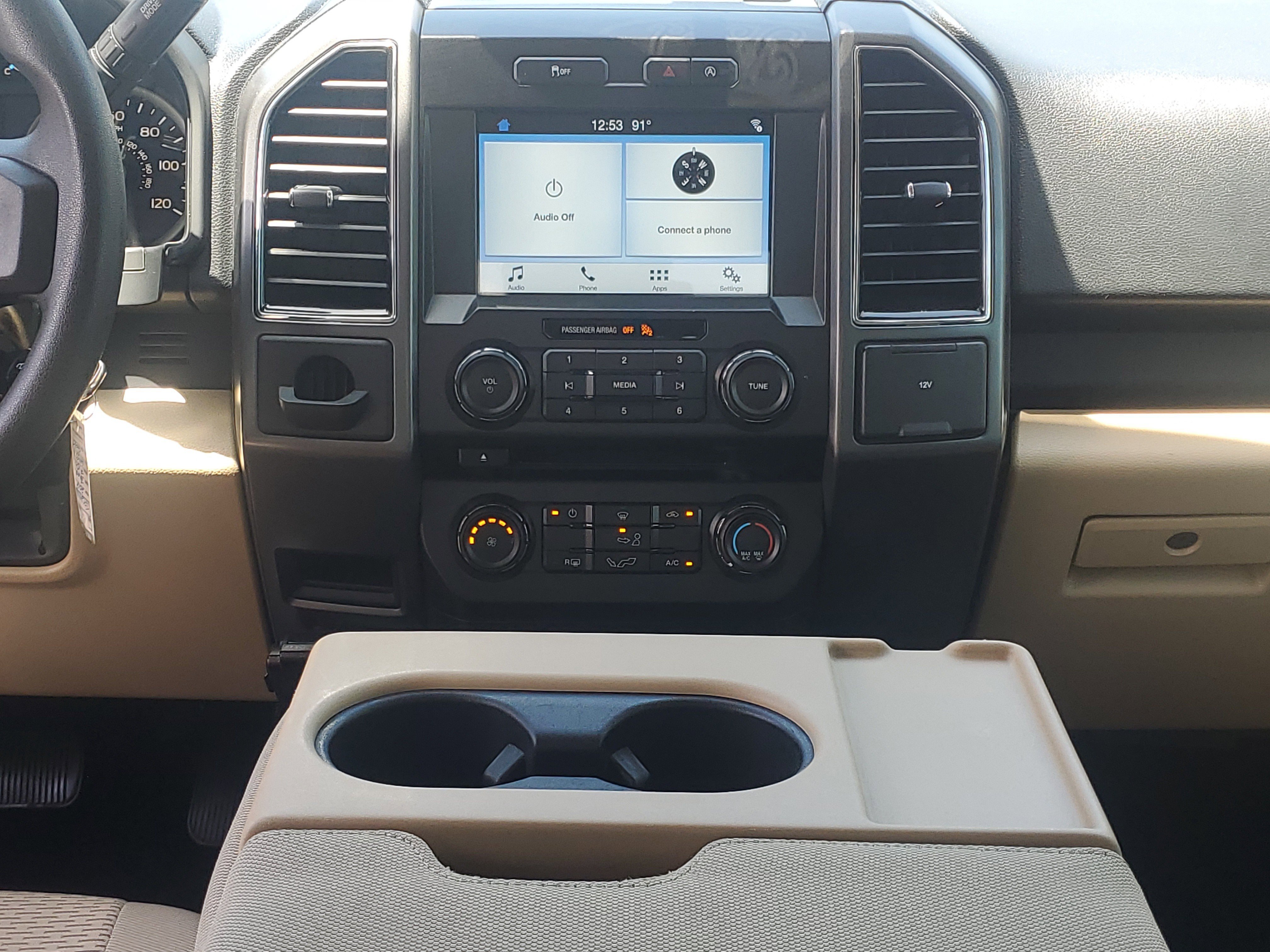 Used 2018 White Gold Ford XLT image 16
