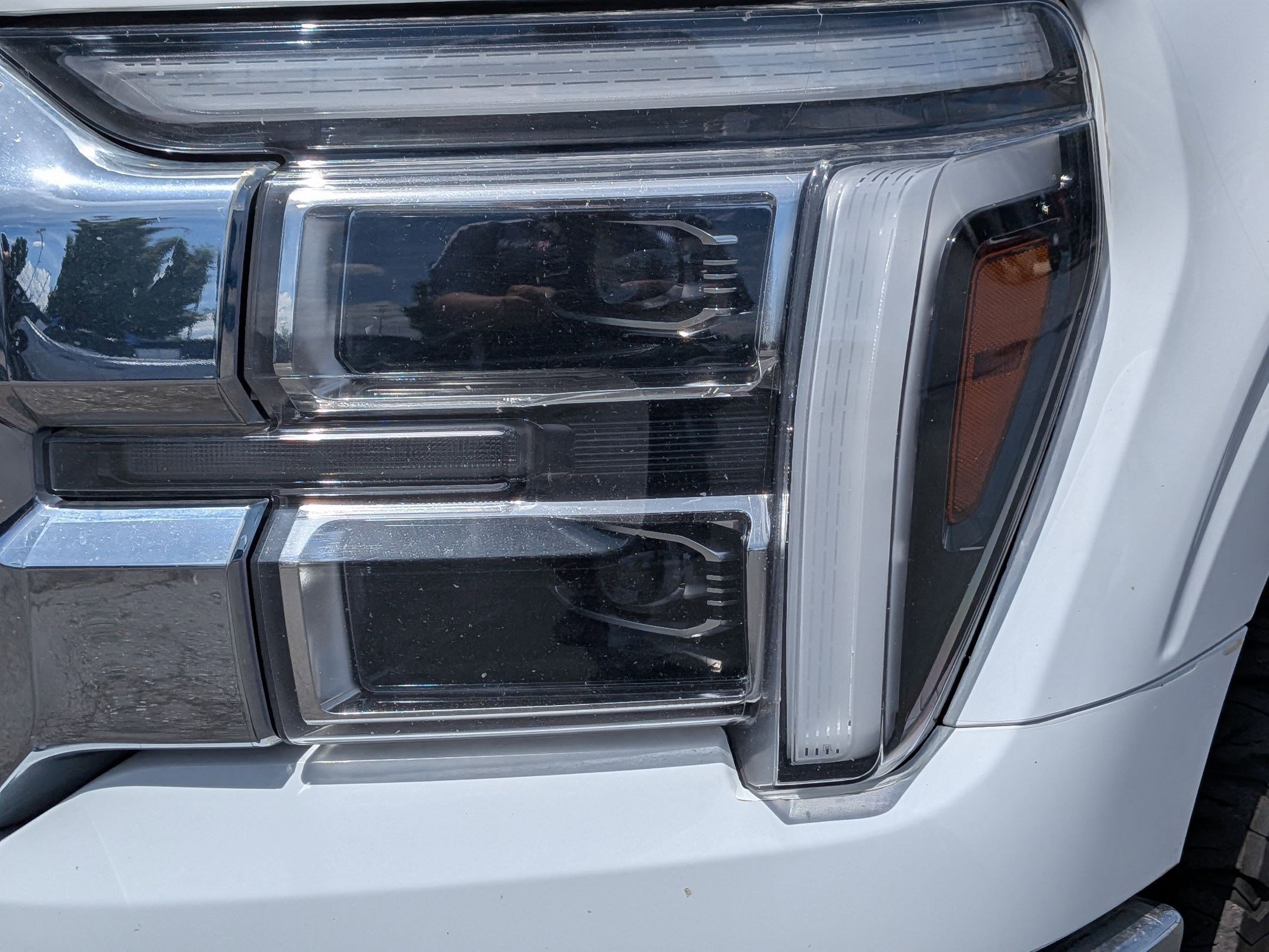 Certified Used 2024 Oxford White Ford LARIAT image 10