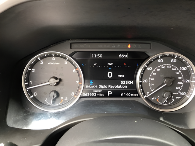 Used 2022 Red Mitsubishi SEL image 21