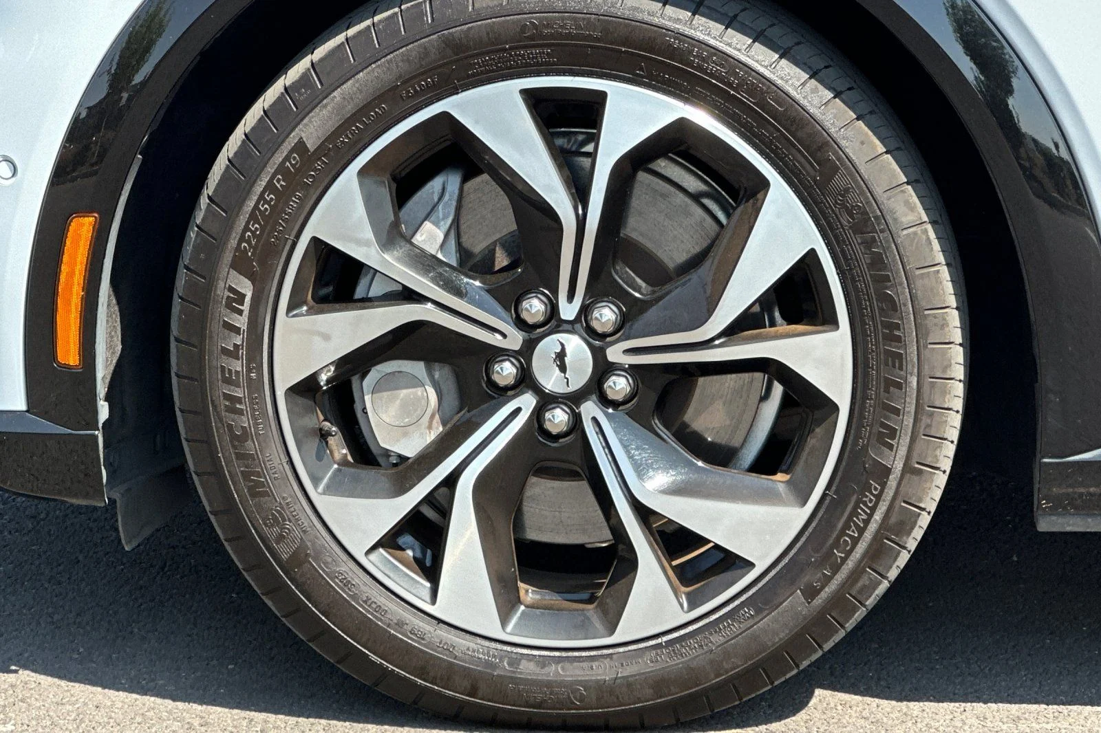 Used 2023 White Ford Premium image 34