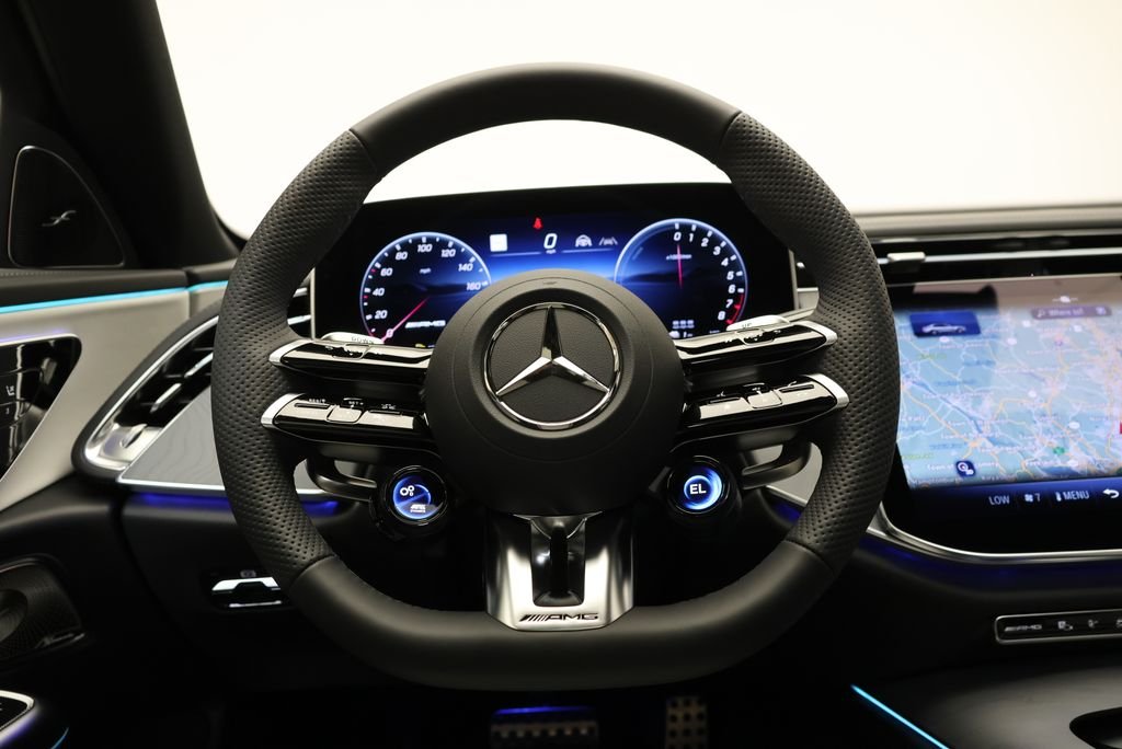 New 2027 MANUFAKTUR Moonlight White Magno Mercedes-Benz E 53 AMG® image 20