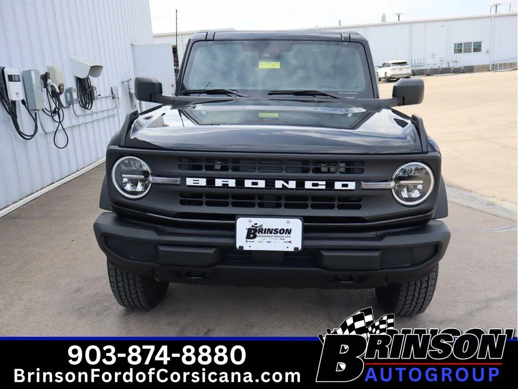 New 2025 Shadow Black Ford Big Bend image 2